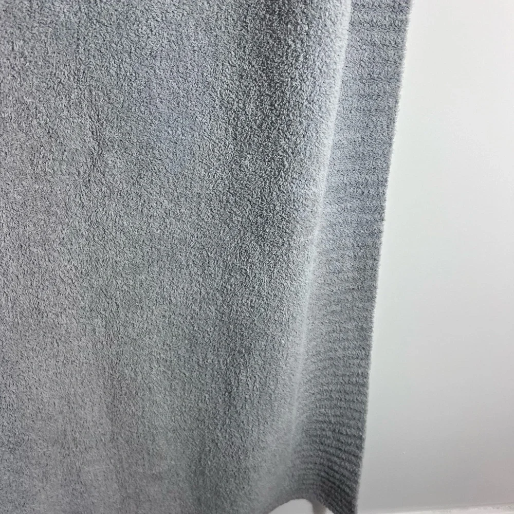 Barefoot dreams CozyChic throw blanket  Barefoot Dreams